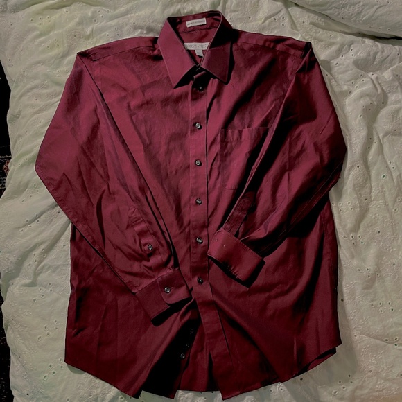Red Dress Shirt (colour shifting fabric!) - Picture 1 of 4